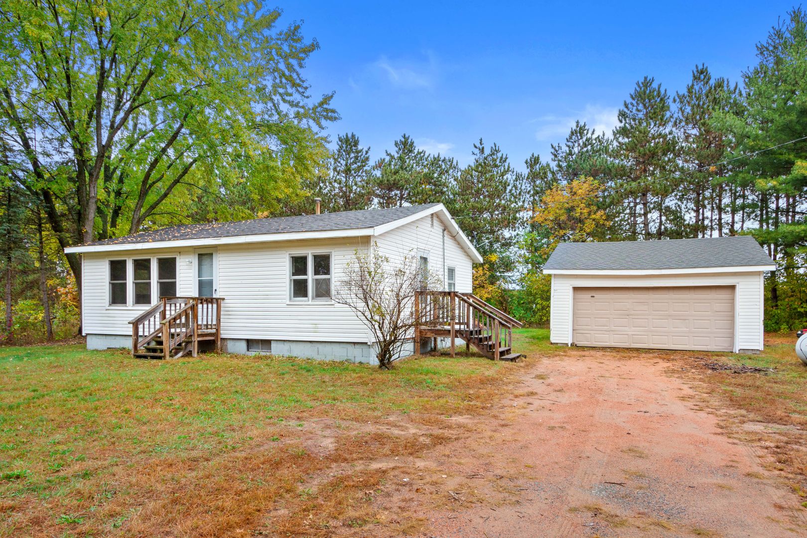 Nekoosa House: N16474 26th Ave