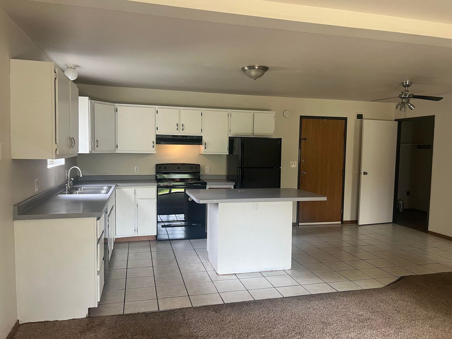 Plover Apartment: 1140 Dodds Drive