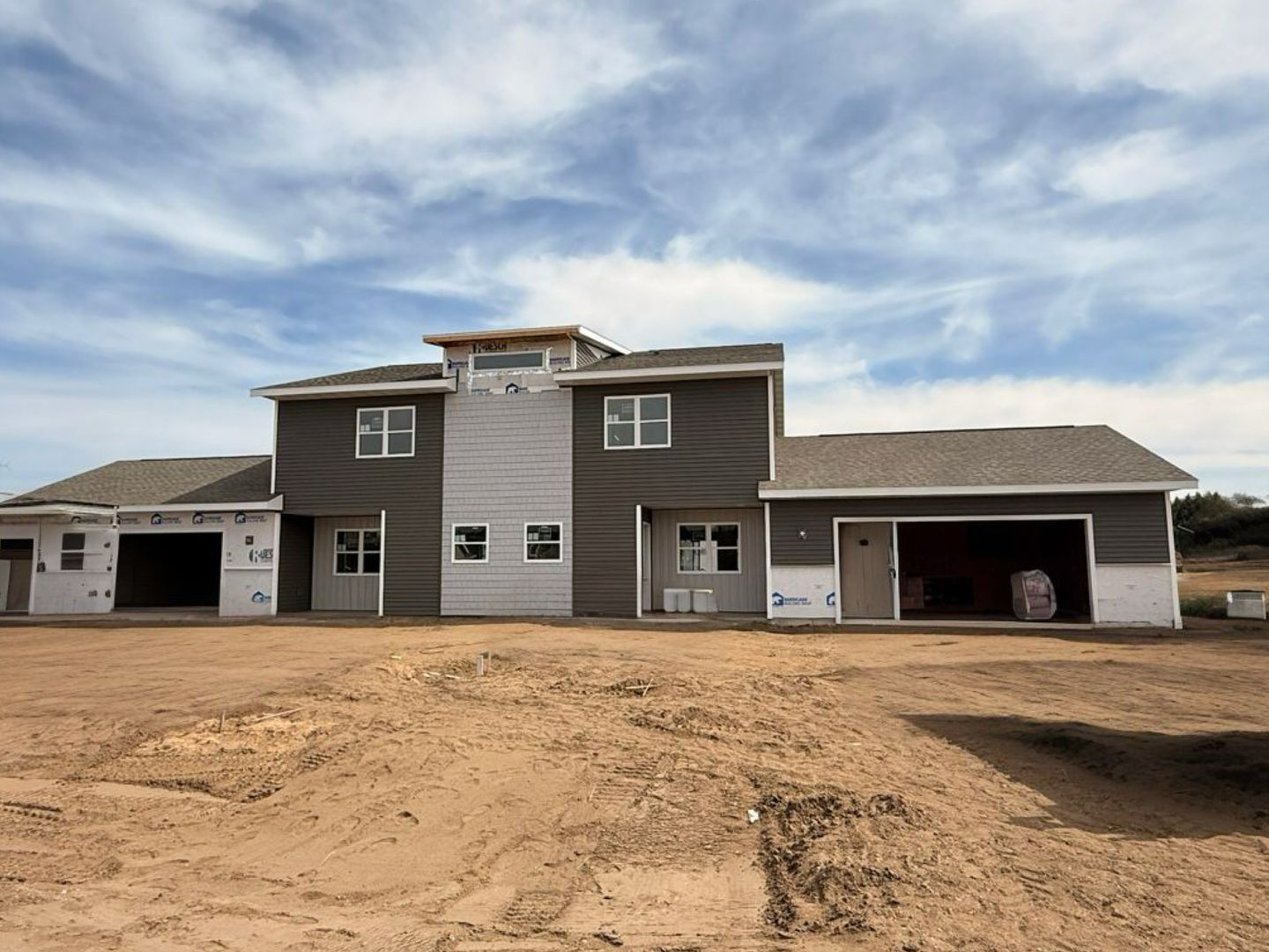 Plover Apartment: 3826/3830 Kensington Place