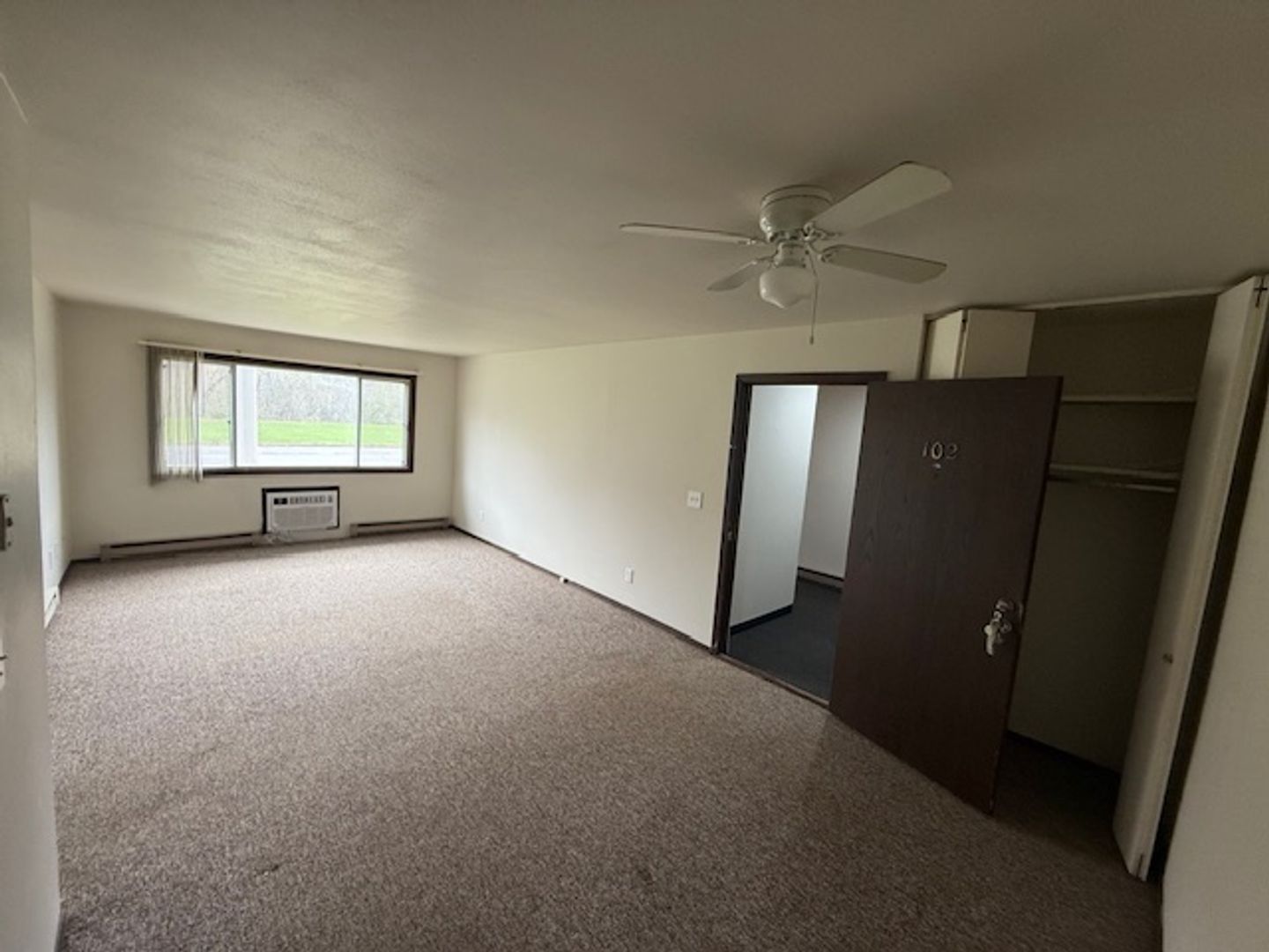 Wisconsin Rapids Apartment: 1811 1st St S