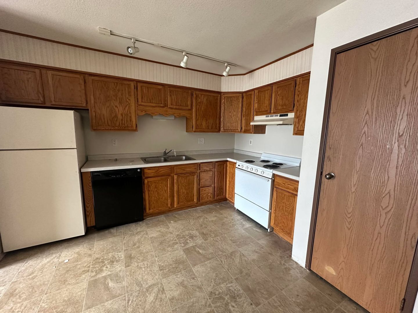 Stevens Point Apartment: 1200 North Point Drive