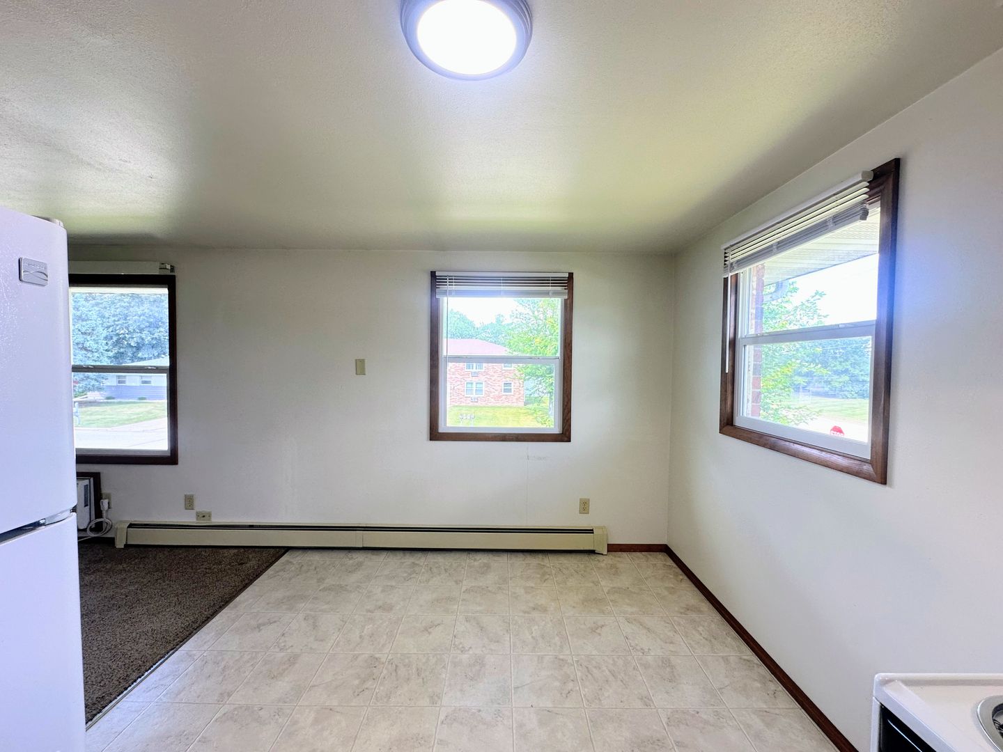 Green Bay Apartment: 1241 Apache Ave