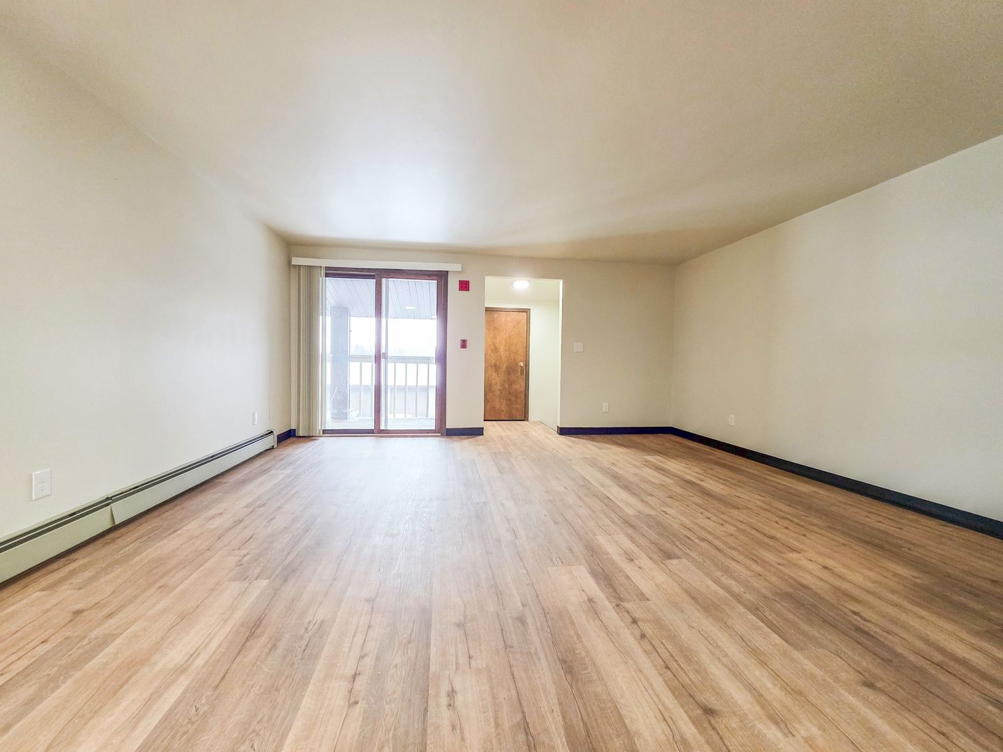 Green Bay Apartment: 1760 Eldorado Dr.