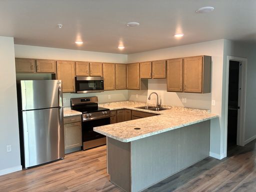 Brand New Upper Unit - 2 Bedroom/2 Bath, Bonduel Wi