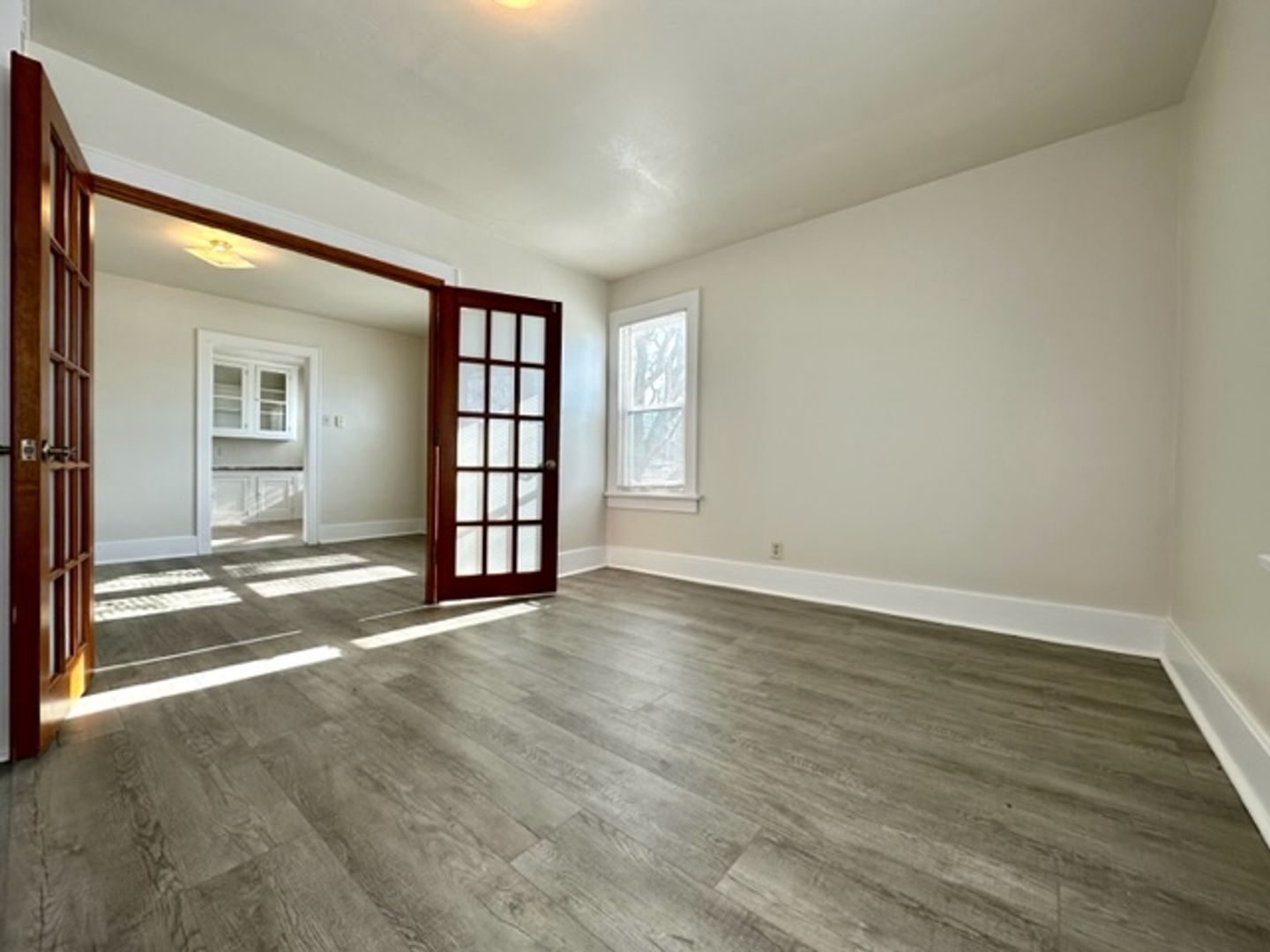 Green Bay Apartment: 303 S Taylor St.