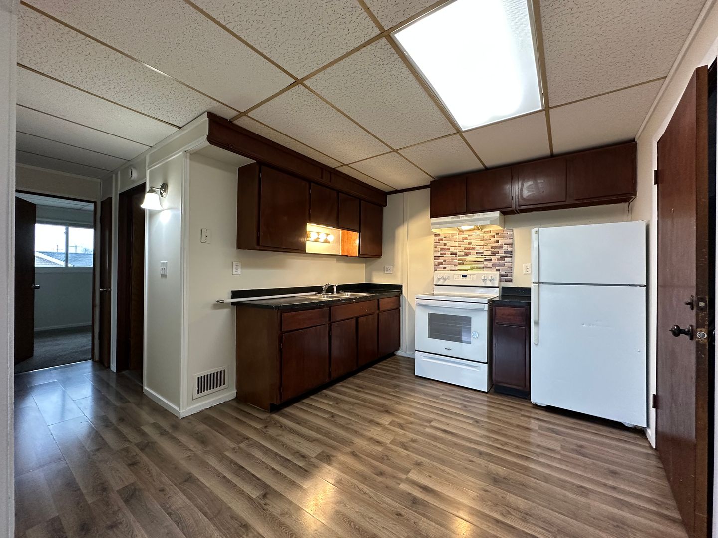 Denmark Apartment: 477 N Wall St