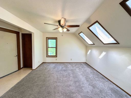 Bright 2 Bedroom Upper Available Now!