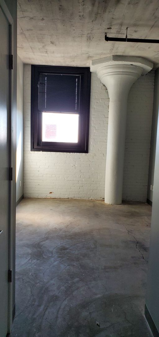 Davenport Apartment: Pershing Hill Lofts LLC