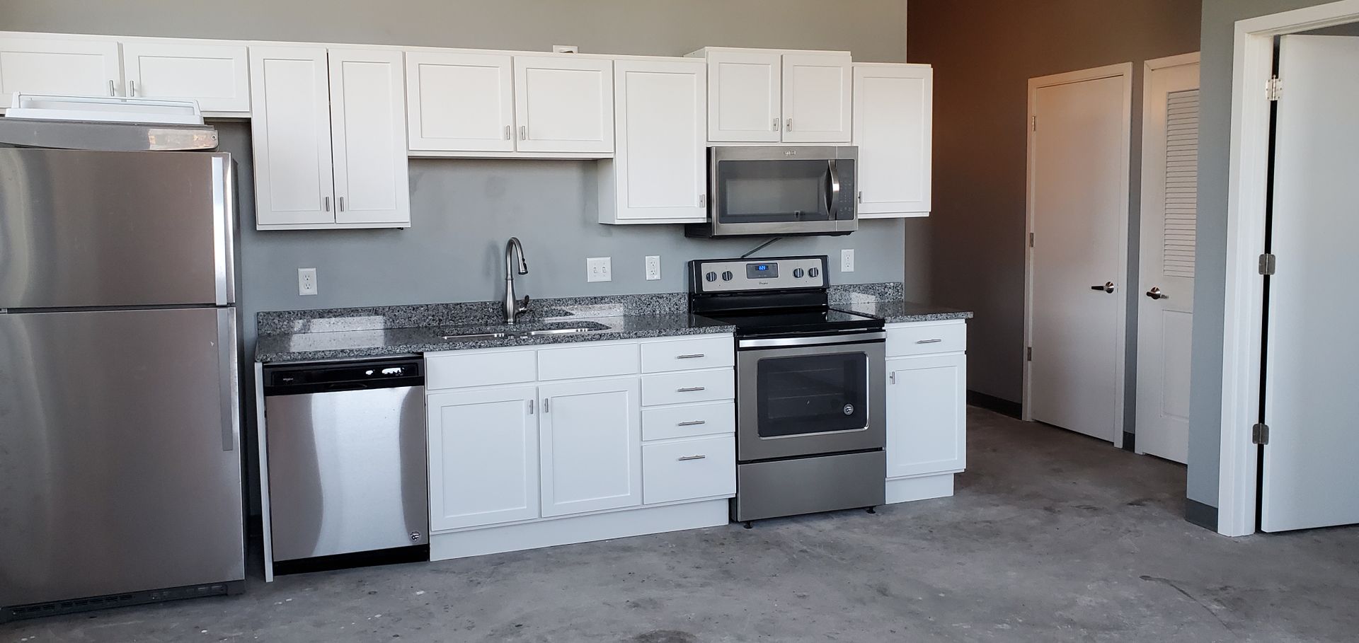 Davenport Apartment: Pershing Hill Lofts LLC