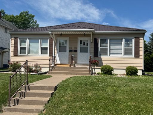 Bright & Spacious 1 Bedroom Duplex in Davenport – photo 1