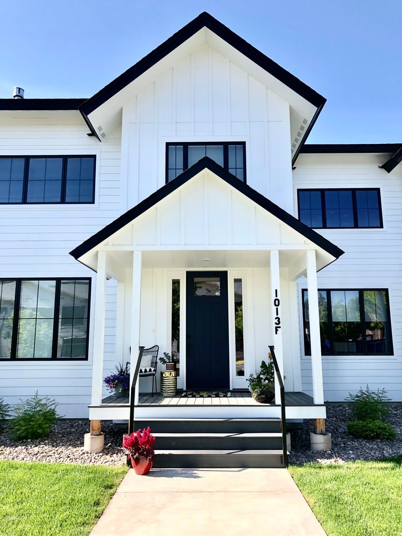 Whitefish Apartment: 1022 E. 8th Street