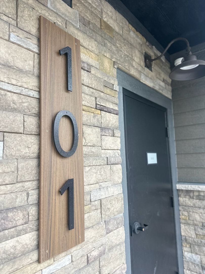 Whitefish Apartment: Wildcat Way