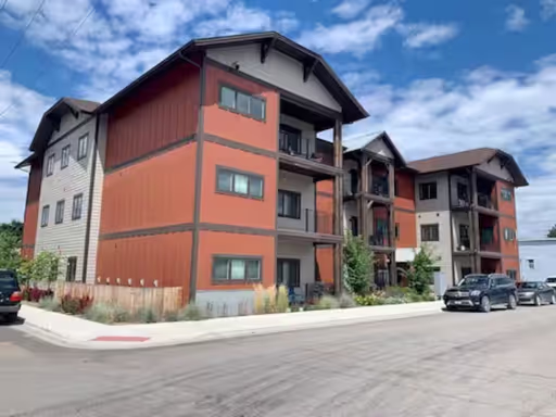 2 Bed/ Bath apartment in cfalls. $1900/mo.