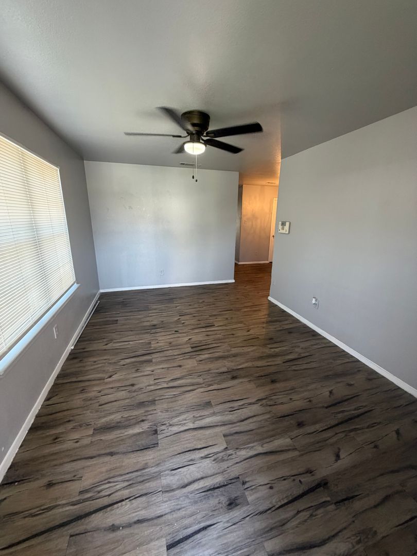 Fort Worth Apartment: 5104 - 06 Chapman St