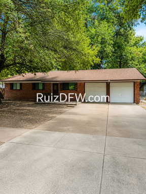 Single-Family Home Available! – photo 1
