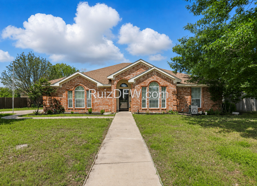Single-family home in Weatherford,Texas 76085 – photo 1