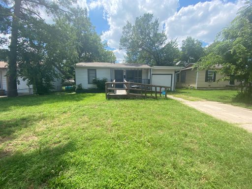 Single-Family Home Available! – photo 1