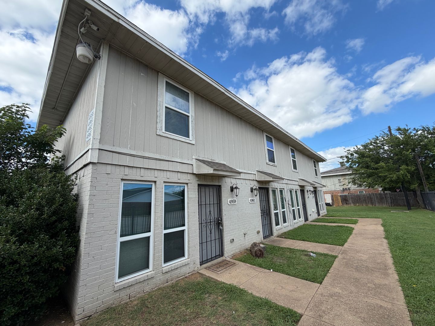 Fort Worth Apartment: 4959-4965 Miller Ave