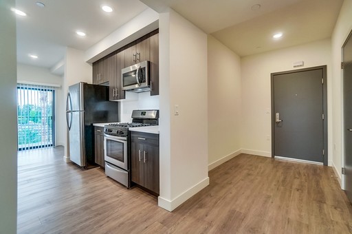 16836 Sherman Way, 406, Lake Balboa, CA 91406