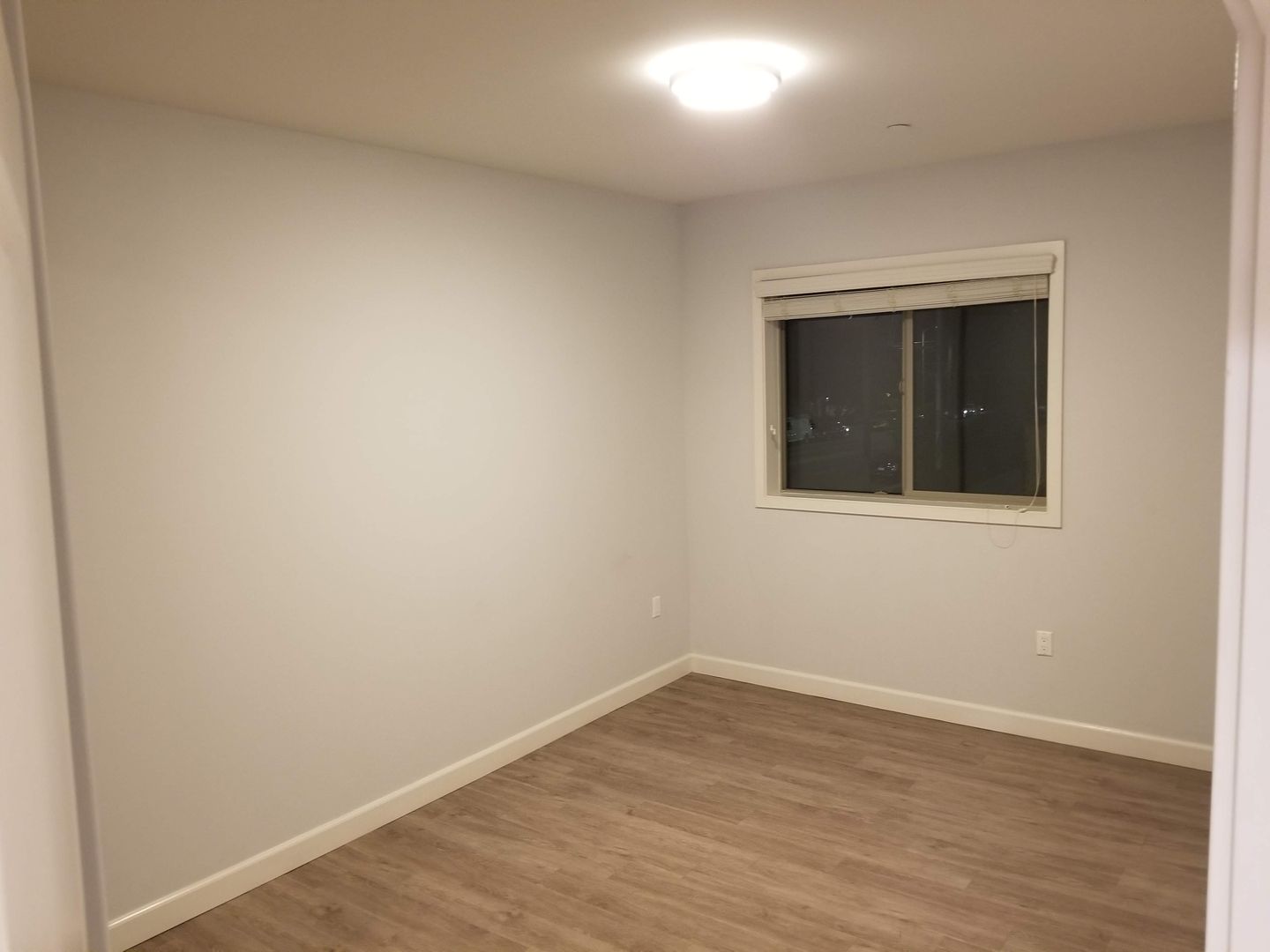 Northridge Apartment: 7605 Louise Ave.