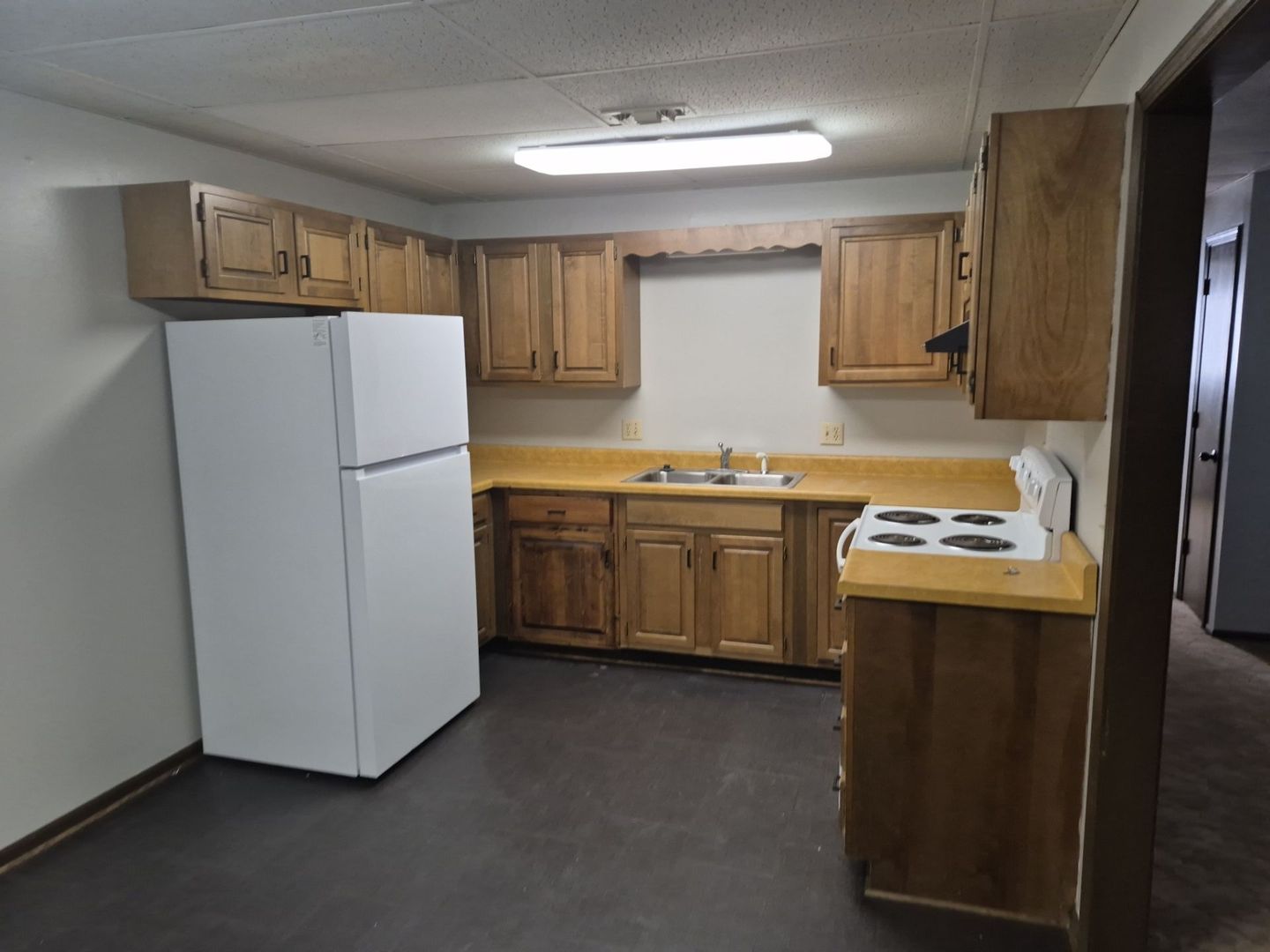 Yates Center Apartment: 100 N Green St