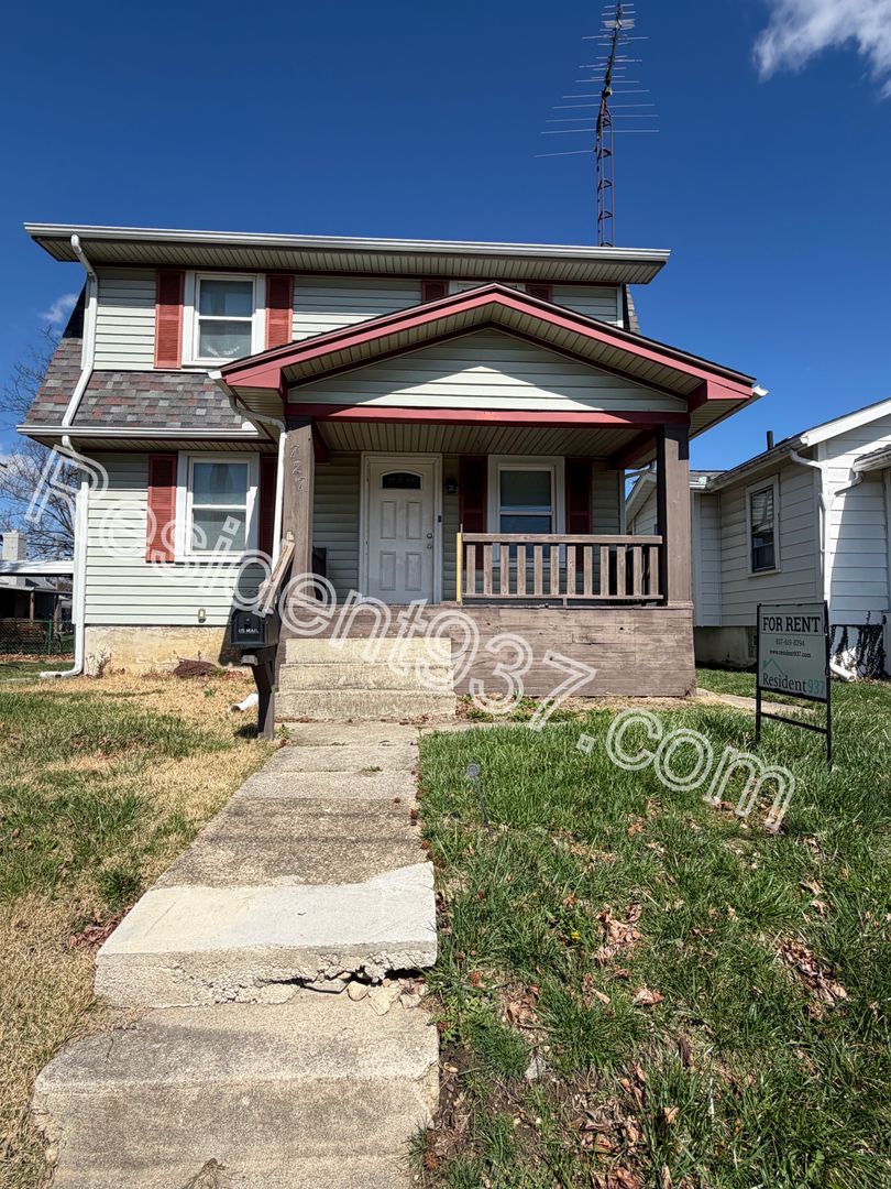 Dayton House: 1727 Patterson Road