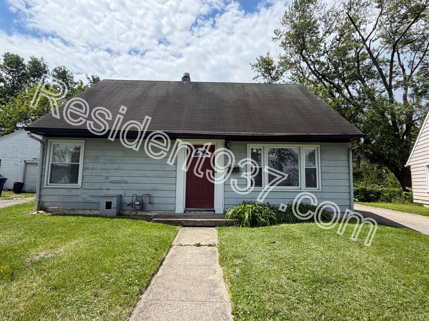 Dayton House: 1143 Blakely Dr