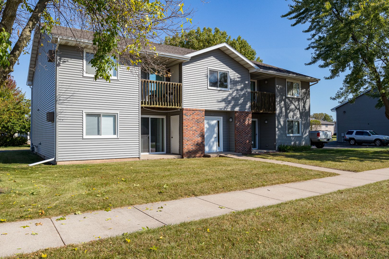 Oshkosh Apartment: 1801 - 2011 W. Packer Ave