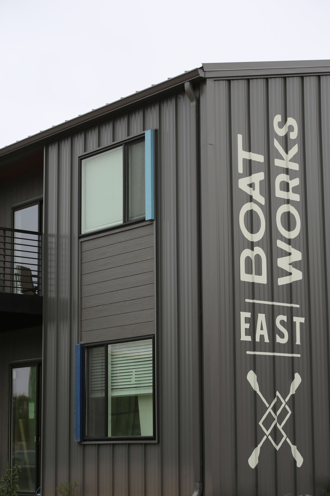 Oshkosh Apartment: 450 & 510 W 4th Avenue