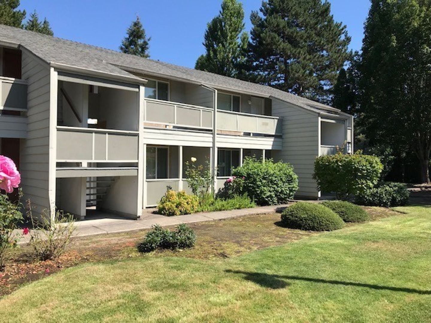 Beaverton Apartment: 13775 SW Larch Place
