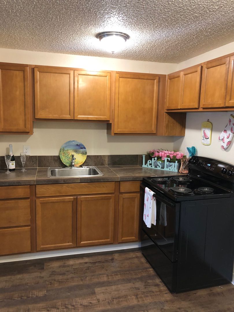 Beaverton Apartment: 13775 SW Larch Place