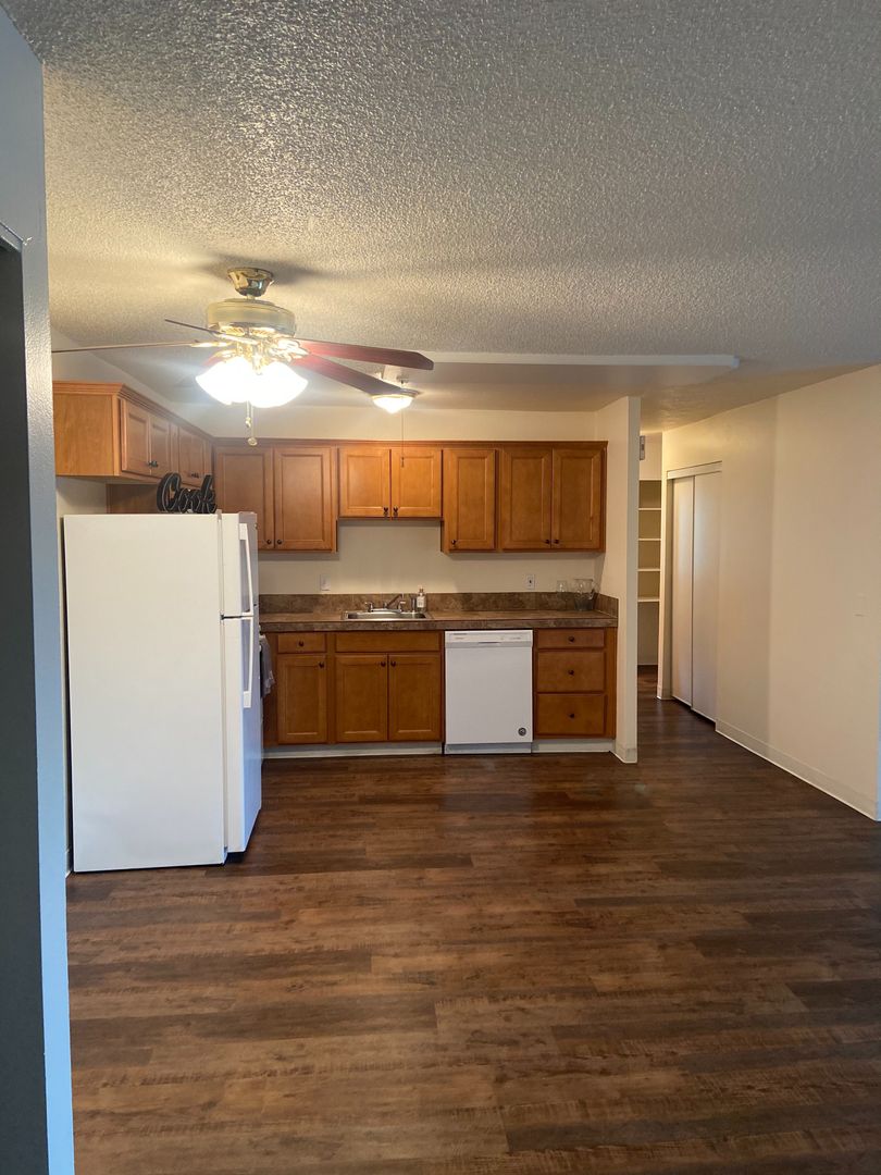 Beaverton Apartment: 5870 SW Murray Blvd