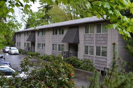 2 BEDROOM NEXT TO OHSU! Brand new flooring & fresh paint! – photo 1