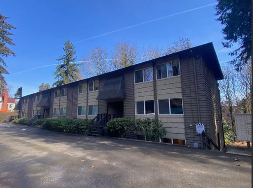 2 BEDROOM NEXT TO OHSU! Brand new flooring & fresh paint! – photo 1