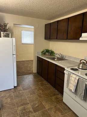 FALLING LEAVES, FALL IN LOVE WITH YOUR NEW HOME!