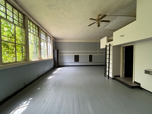 Large Studio Apartment – photo 1