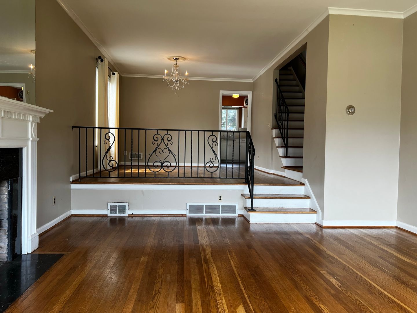 Upper Arlington Apartment: 2116-2122 Farleigh Rd