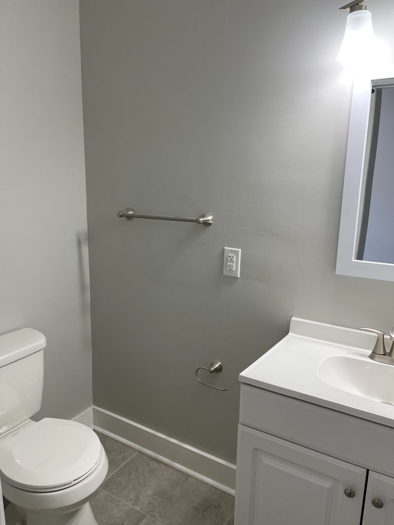 Columbus Apartment: 117-119 E Innis Avenue