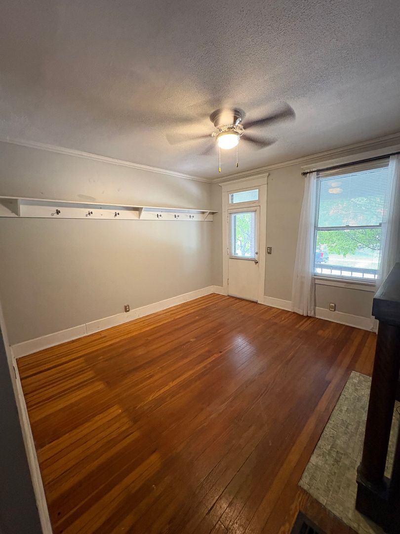 Columbus Apartment: 528 E Sycamore Street