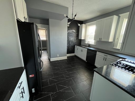 Fabulous 3 bed 2.5 ba residence – photo 1
