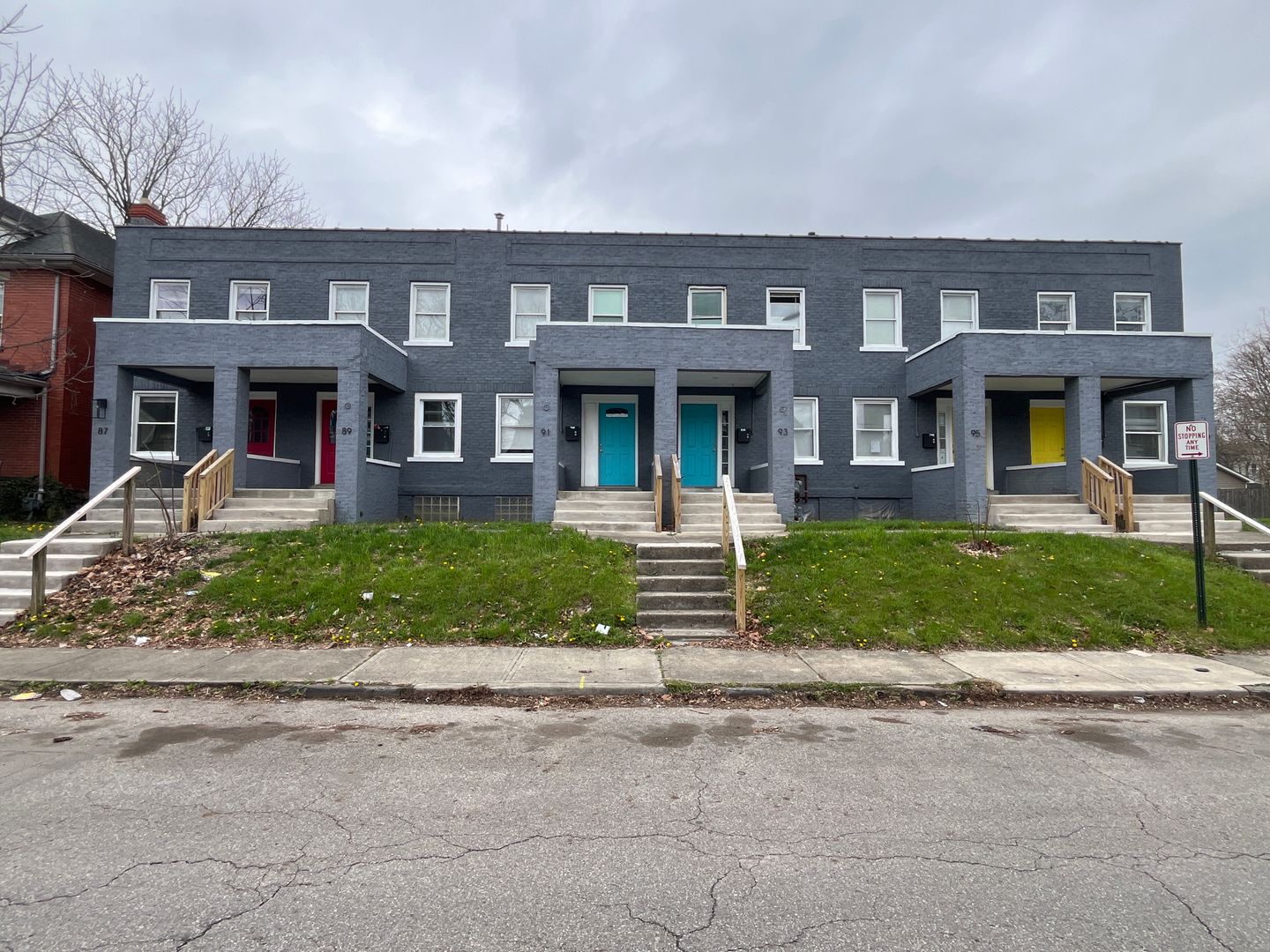 Columbus Apartment: 87-97 N. Burgess Avenue