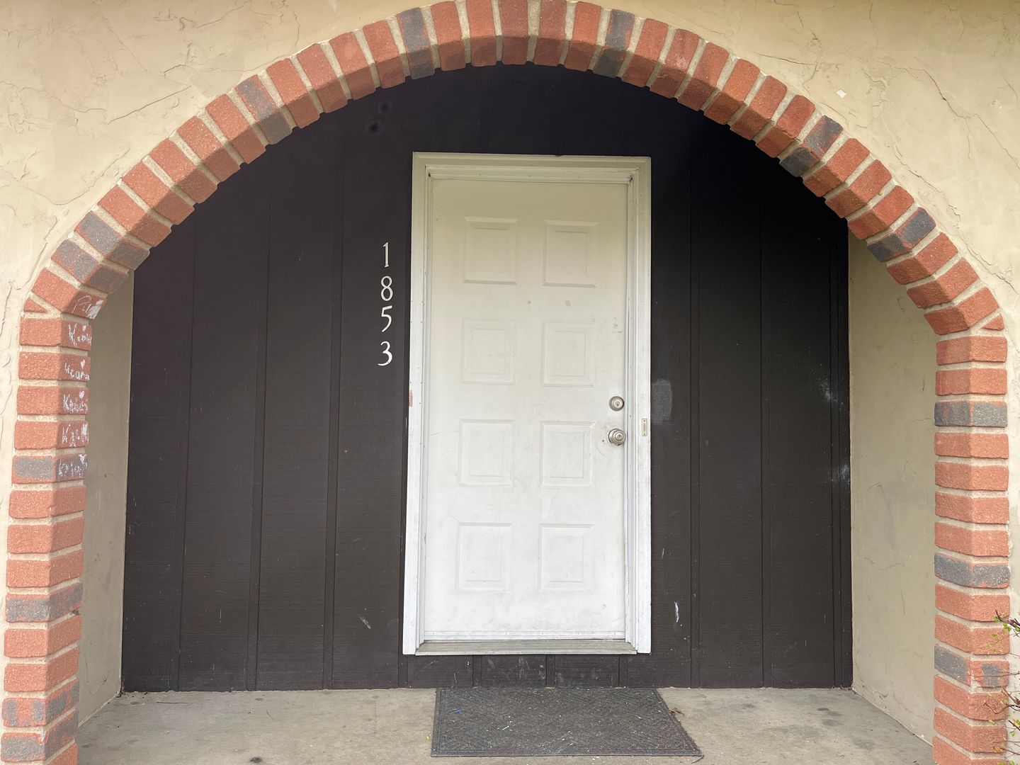 Columbus Apartment: 1851-1853 Lake Club Dr