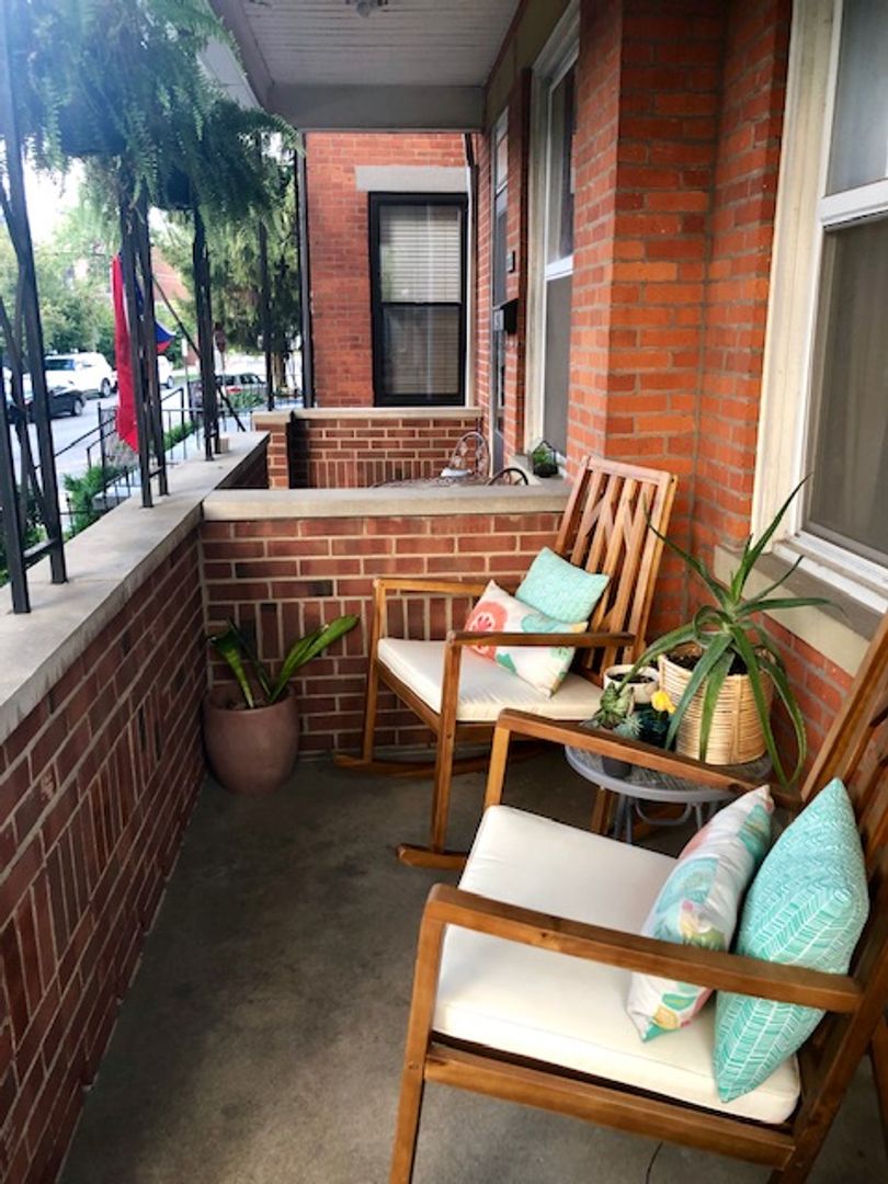 Columbus Apartment: 221-223 E Whittier Street