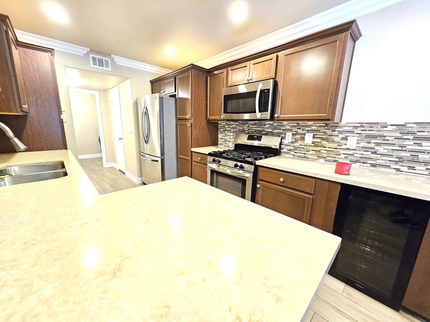 Winthrop Place, 432 6 of 12