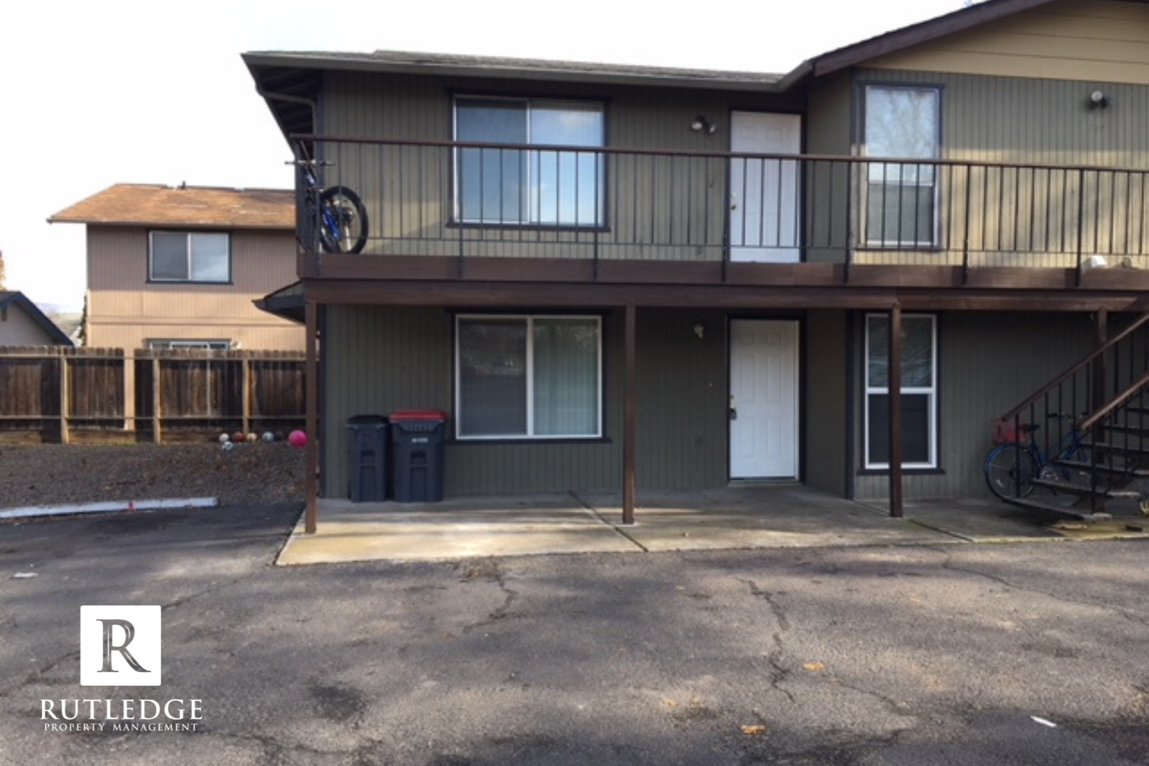 Phoenix Apartment: 310 Independence Circle