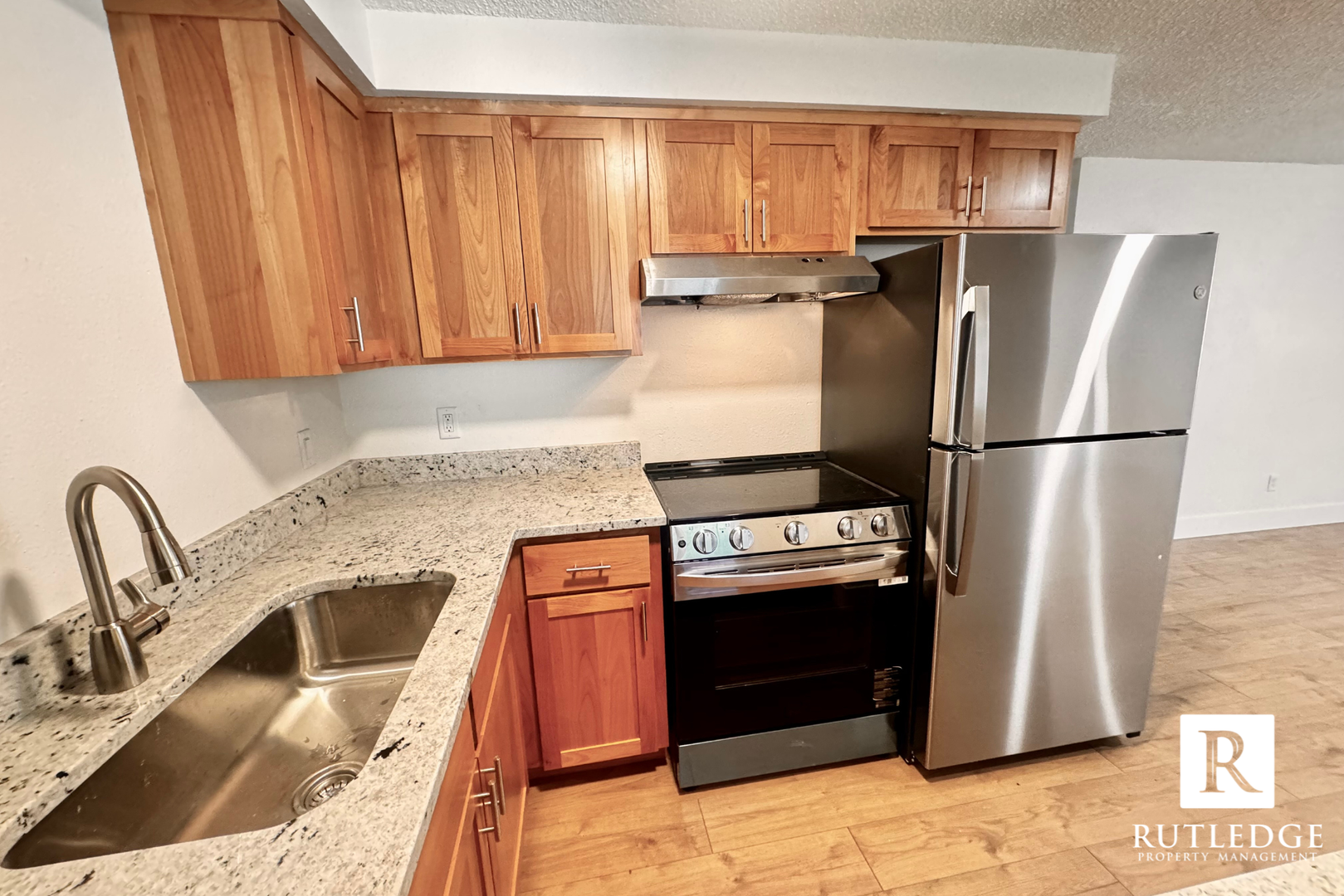 Medford Apartment: 855 E. 9th Street