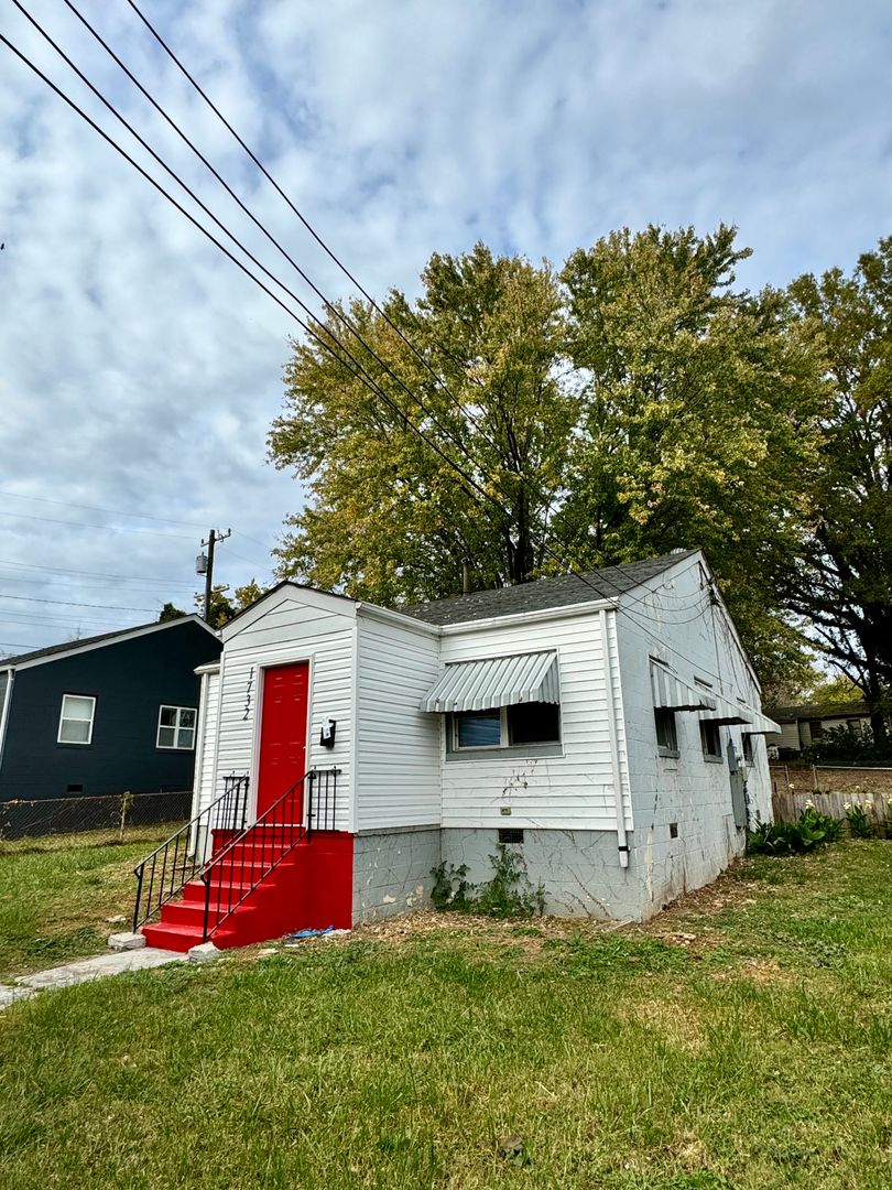 Richmond House: 1732 Winder St