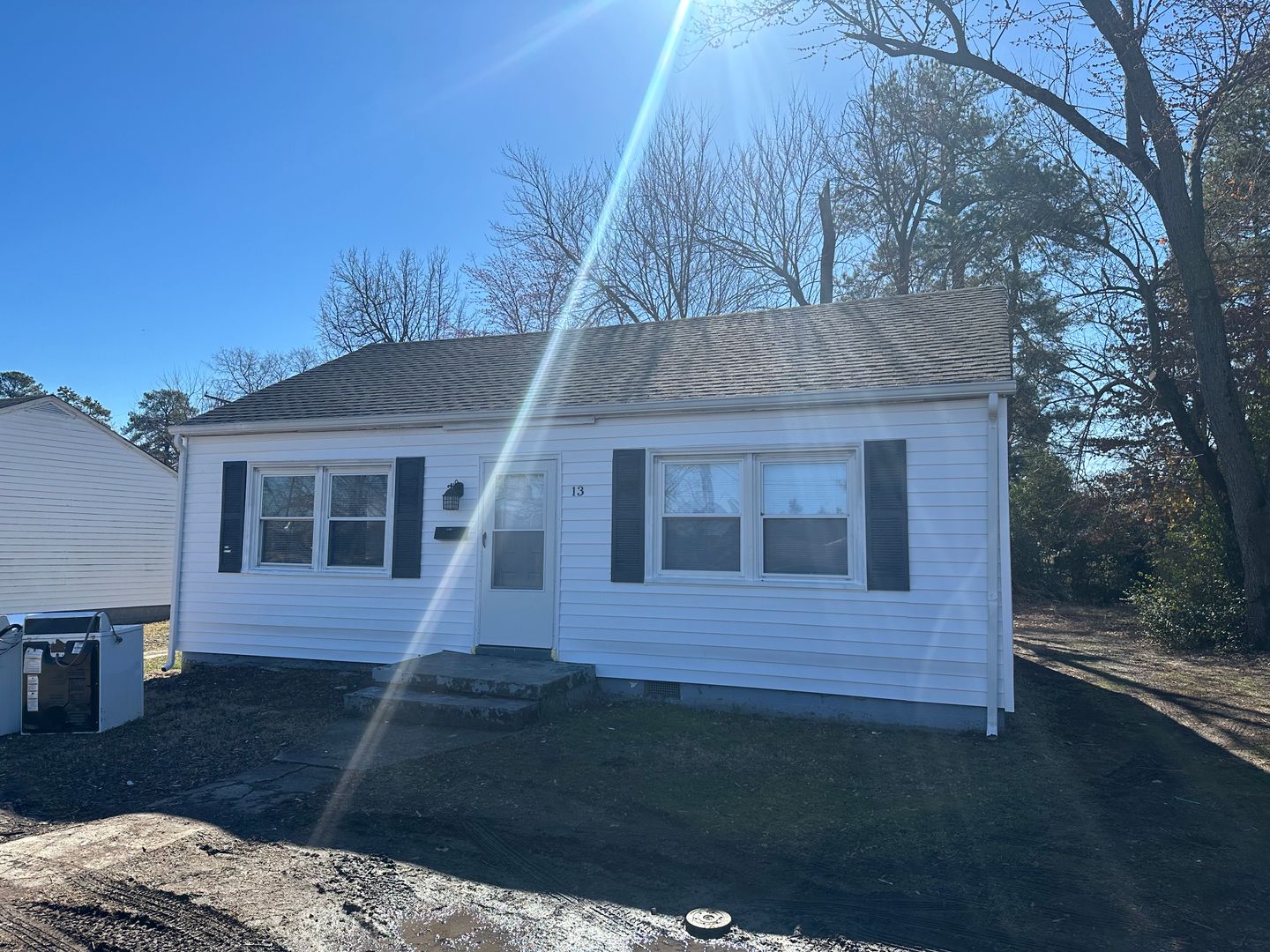 Richmond House: 13 E Laburnum Ave