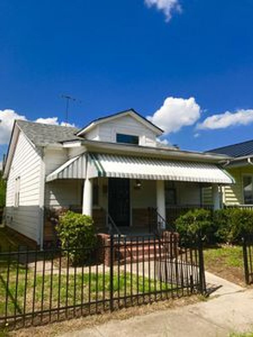 Richmond House: 1402 Melton Ave