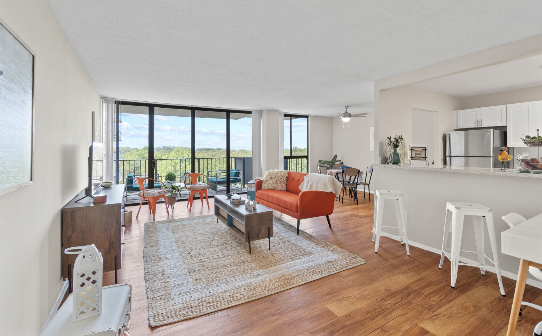 College Park Apartment: 6200 Westchester Park Dr
